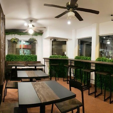 Park View - Airport & City Hotel Alajuela Exterior photo